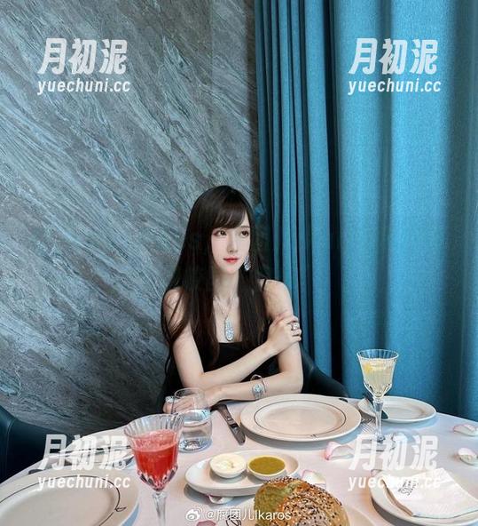 腐团儿Ikaros Campusvibes,腐团儿Ikaros私拍展现校园“傻乐”