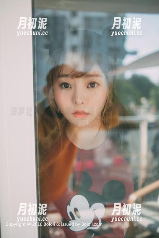 菠萝社-王语纯 菠萝社 - 作品一览:王语纯在夏日里突发奇想,把衣服玩出了新花样