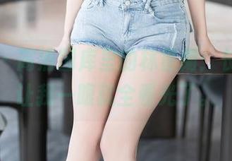语画界 - 高清图库里的林星阑：长腿，别让我一眼就全看光了。