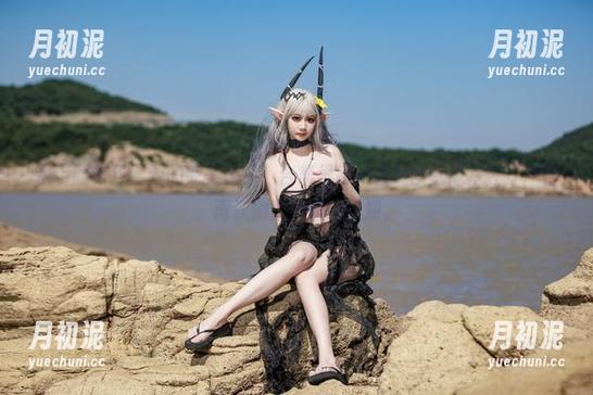 阿雪雪 水手服与阿雪雪的完美碰撞,合集里每一张美图都像是在打广告,再次刷新对美的认知。
