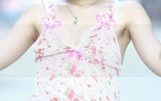 青豆客 - 毛衣也有迷人的角度？施忆佳Kitty酱的写真下载让我眼前一亮！
