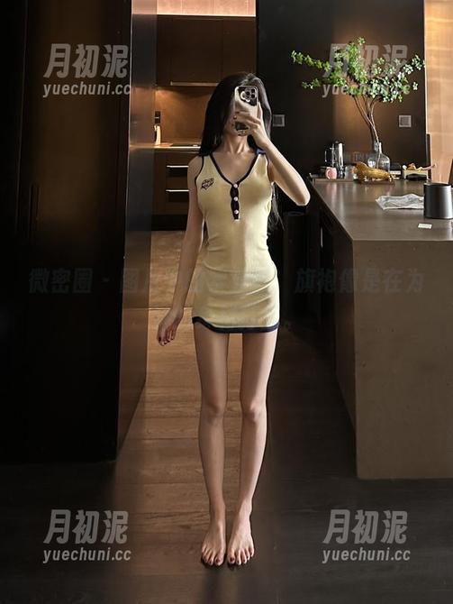 微密圈 - 图片中的黎允熙，旗袍像是在为她的身材打工。
